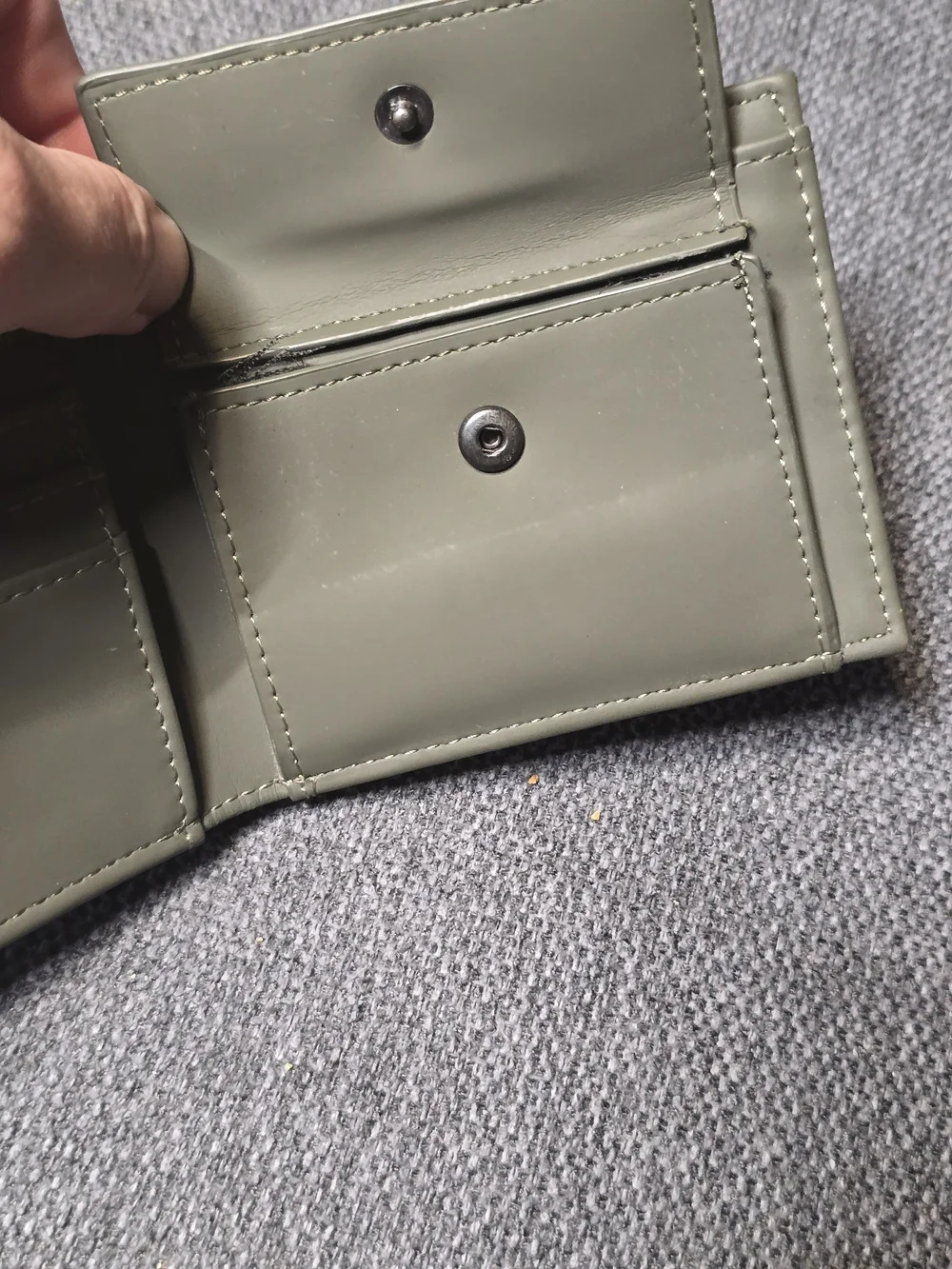New Zara Classic Men's Bifold Wallet in Khaki/Military green